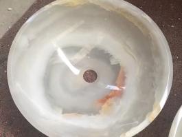 白玉圆盆